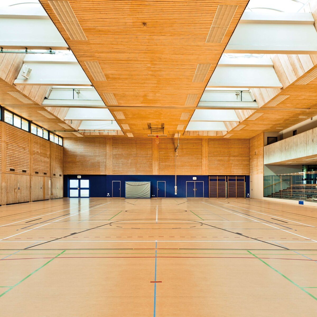 Ablach salonu/Spor salonu | Mengen • 1,50 ve 6,00 metre arası herhangi bir uzunluktaki standart yapı genişlikleri esnek kullanım olanakları sunar.