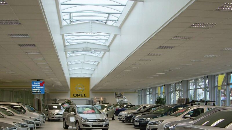 Autohaus Schmidt + Koch AG (Car dealership) | Bremen • 1x Topline 59 m x 3 m with five ventilation flaps