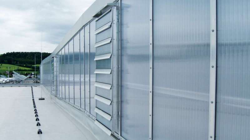 J. Schmalz GmbH  | Glatten • 1200m² shed glazing polycarbonate, 47 NSHEV louvered ventilators